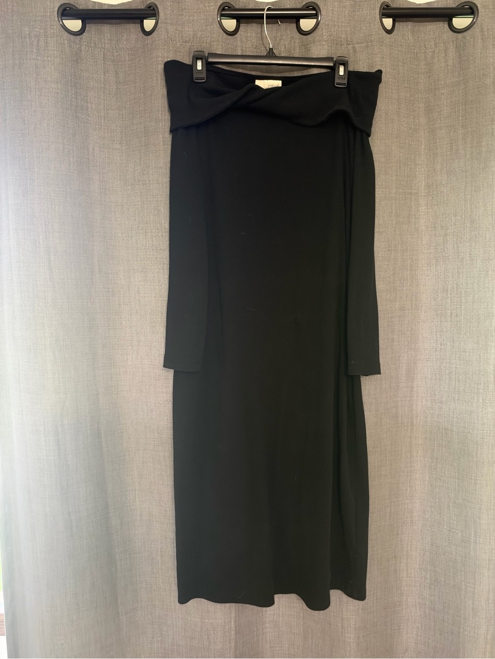 Black Off-Shoulder Long Sleeve Women’s Dress
